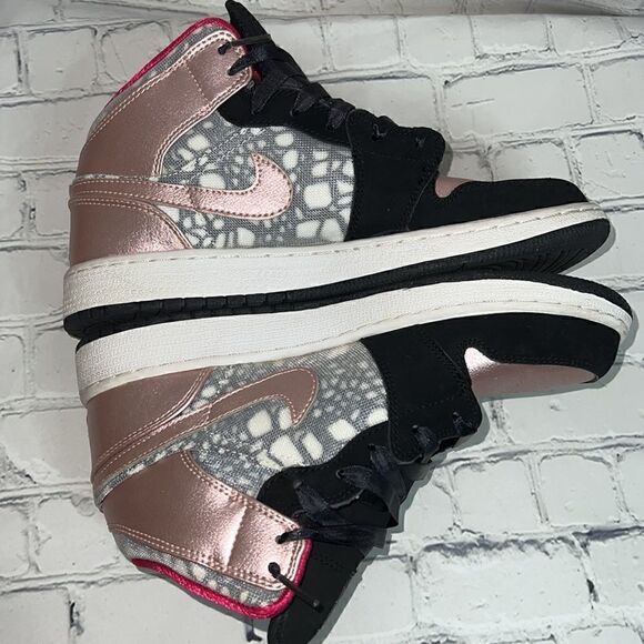 Air Jordan 1 Phat GS ‘Valentines Day’ - Picture 5 of 6